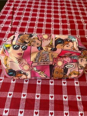 Comic hot girl Estee Lauder Pink Polka Dot Cosmetic Pouch